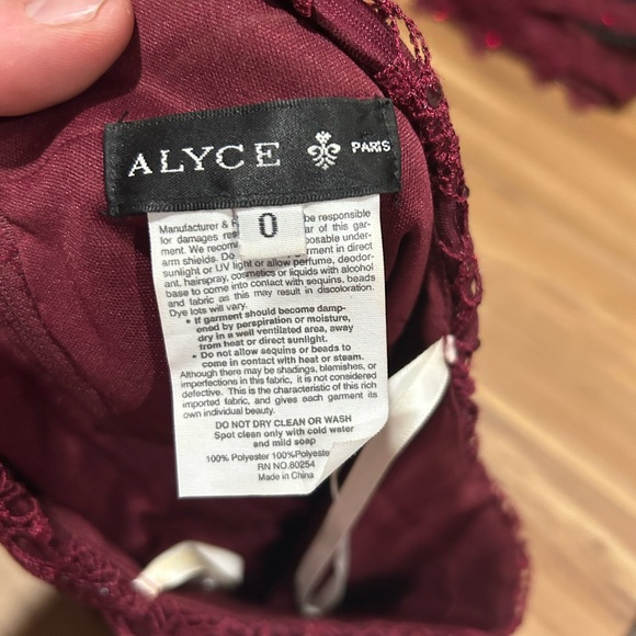 ALYCE Paris Maroon Lace 2Pc Formal Cocktail Prom Dress Size 0 Halter - Picture 4 of 4